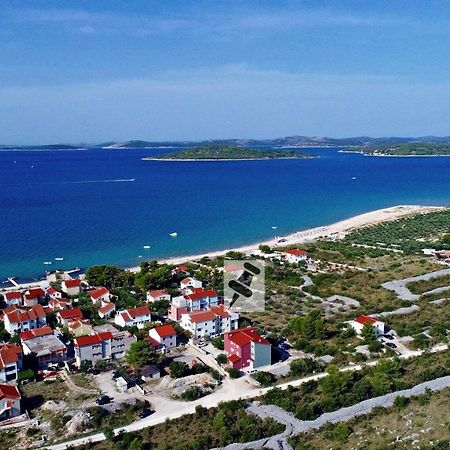 Apartments And Rooms Saric Jadrija Bagian luar foto