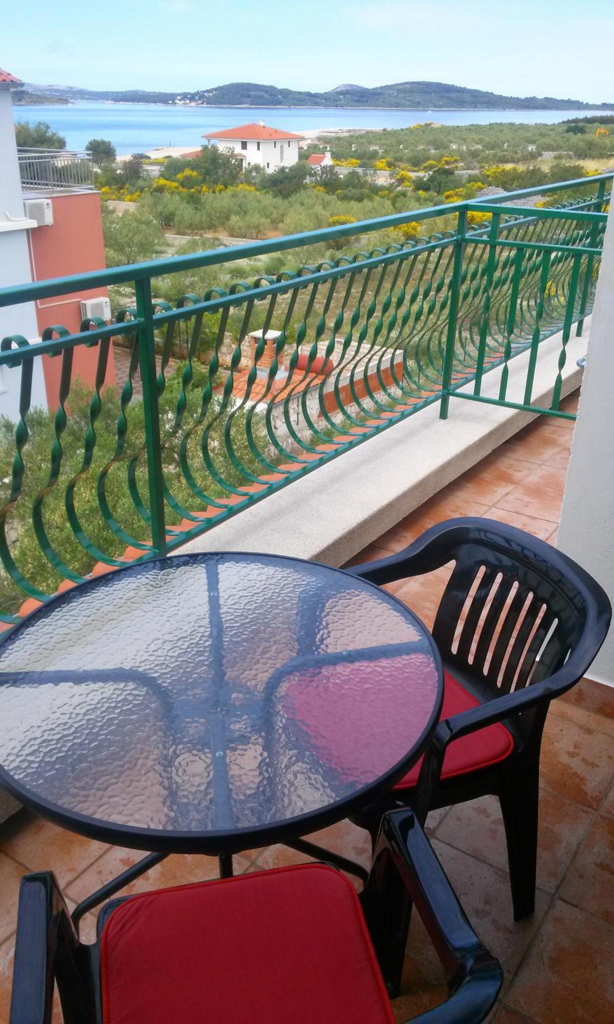 Apartments And Rooms Saric Jadrija Ruang foto
