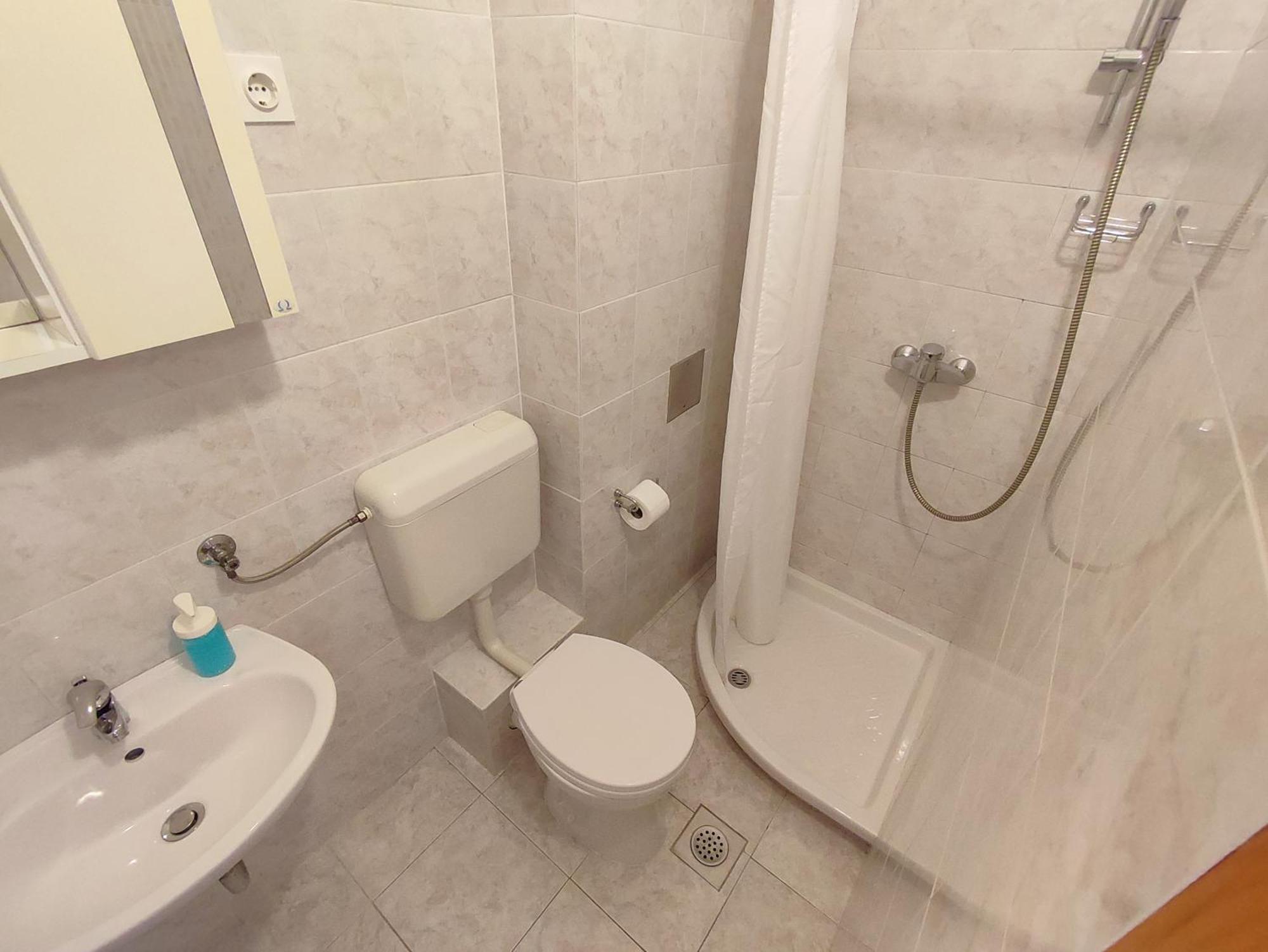 Apartments And Rooms Saric Jadrija Bagian luar foto