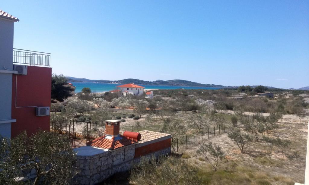 Apartments And Rooms Saric Jadrija Ruang foto