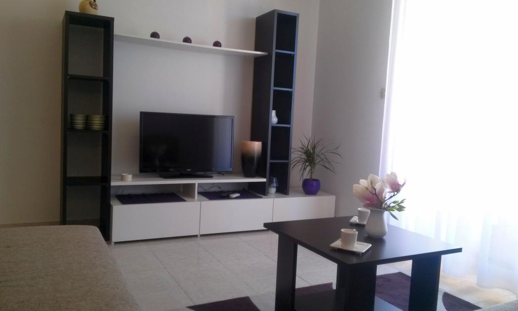 Apartments And Rooms Saric Jadrija Ruang foto