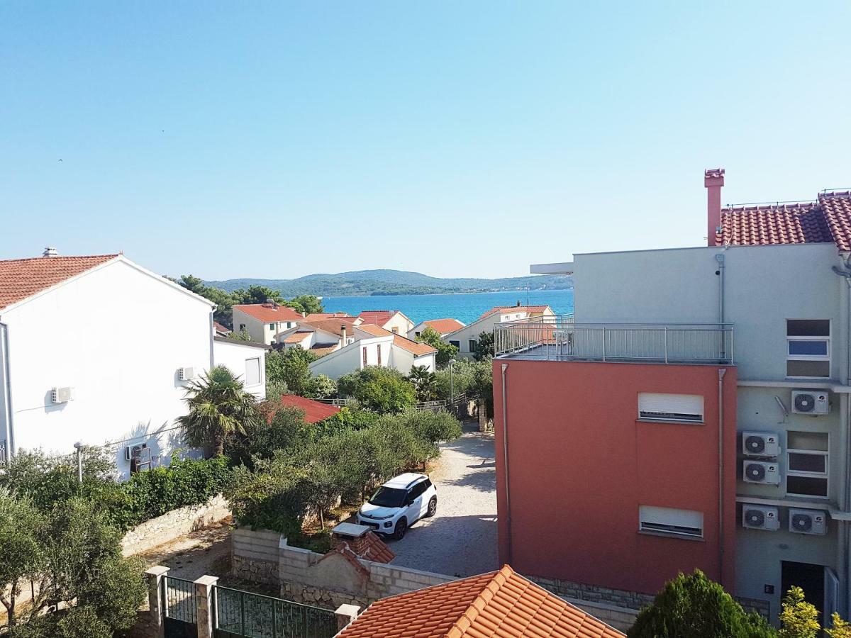 Apartments And Rooms Saric Jadrija Bagian luar foto